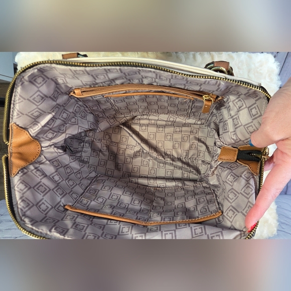 Liz Claiborne Cream and Dark Navy Women's Bag - Picture 8 of 9